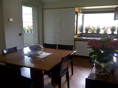 B&B La Casa Rosa Suite Bergamo 3*,